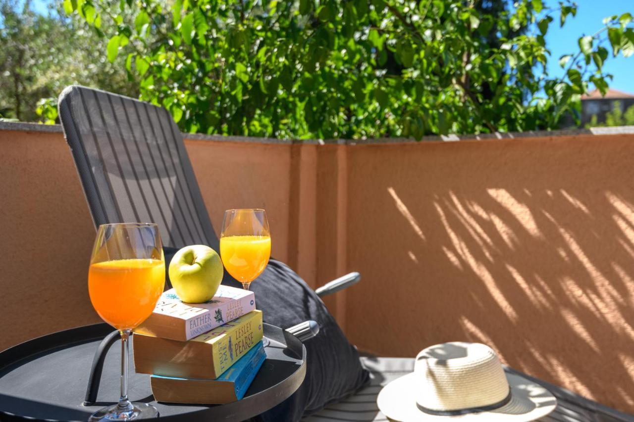 Sunny Getaway