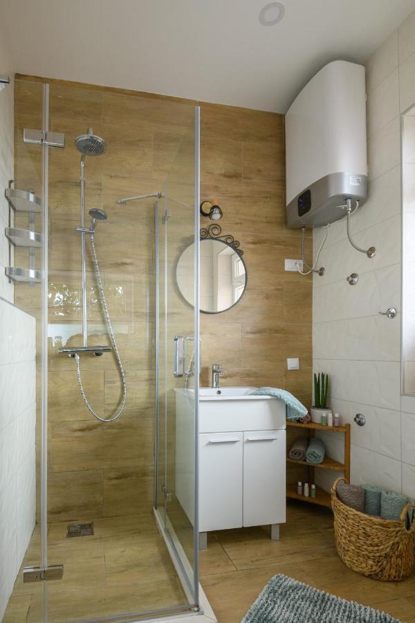 Sunny Getaway Apartment