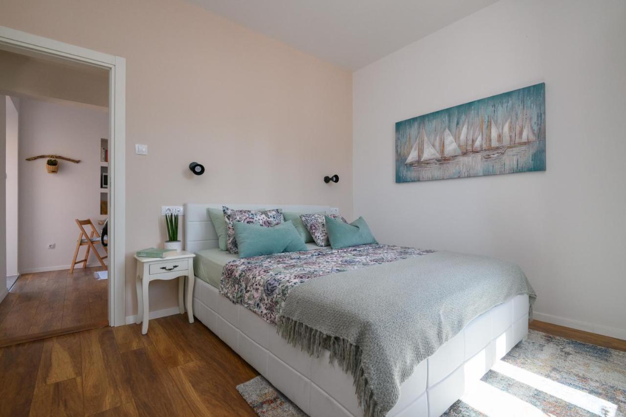 Sunny Getaway Apartma *